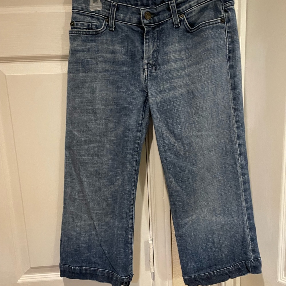 7 for all mankind Dojo cropped jeans. Size 28.